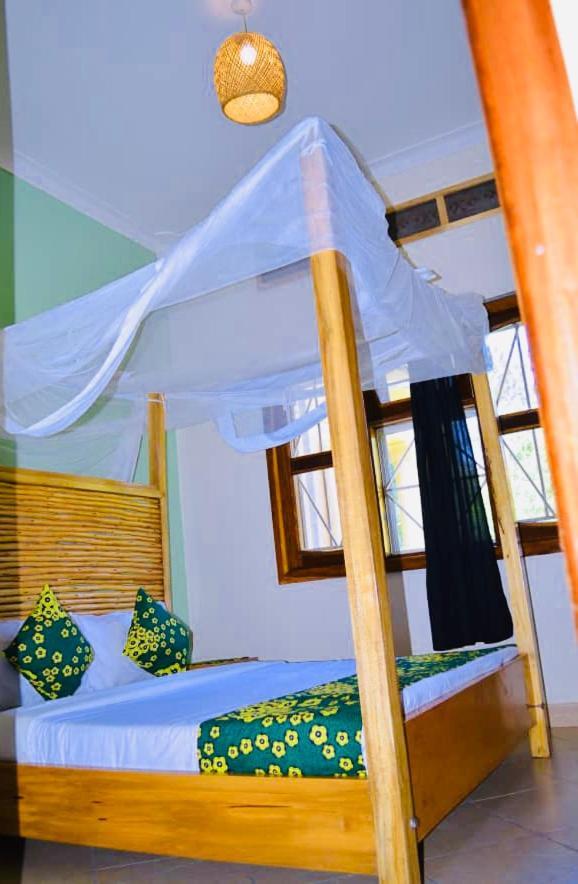 Buutu Nest Bed & Breakfast Jinja Dış mekan fotoğraf